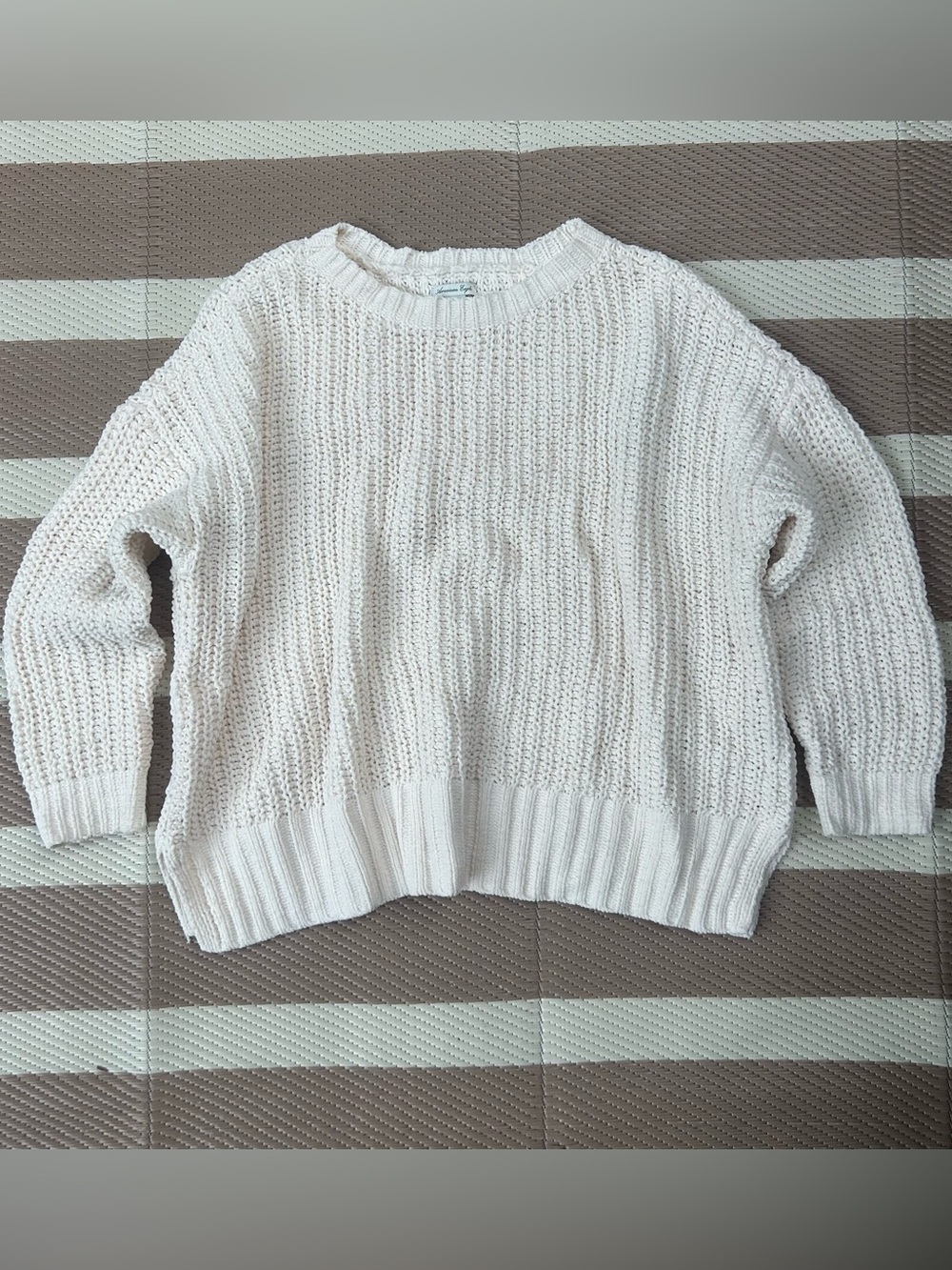 American Eagle Outfitters Cream Chunky Crewneck Knit Sweater
